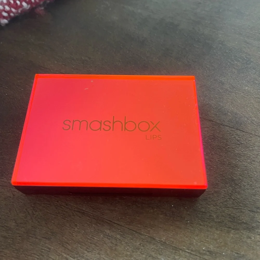 Smashbox be legendary small lipstick palette